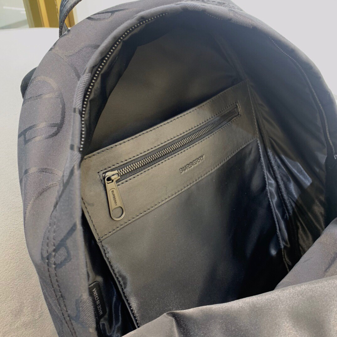 Burberry-Thomas Burr Exclusive Logo Pattern Jacquard