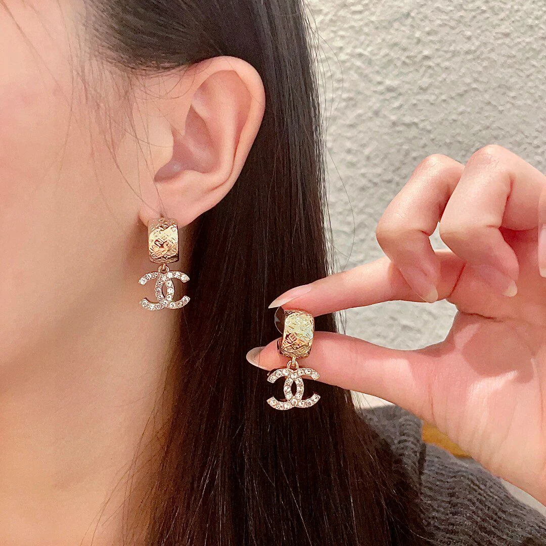 Chanel - Moonlight Gilt