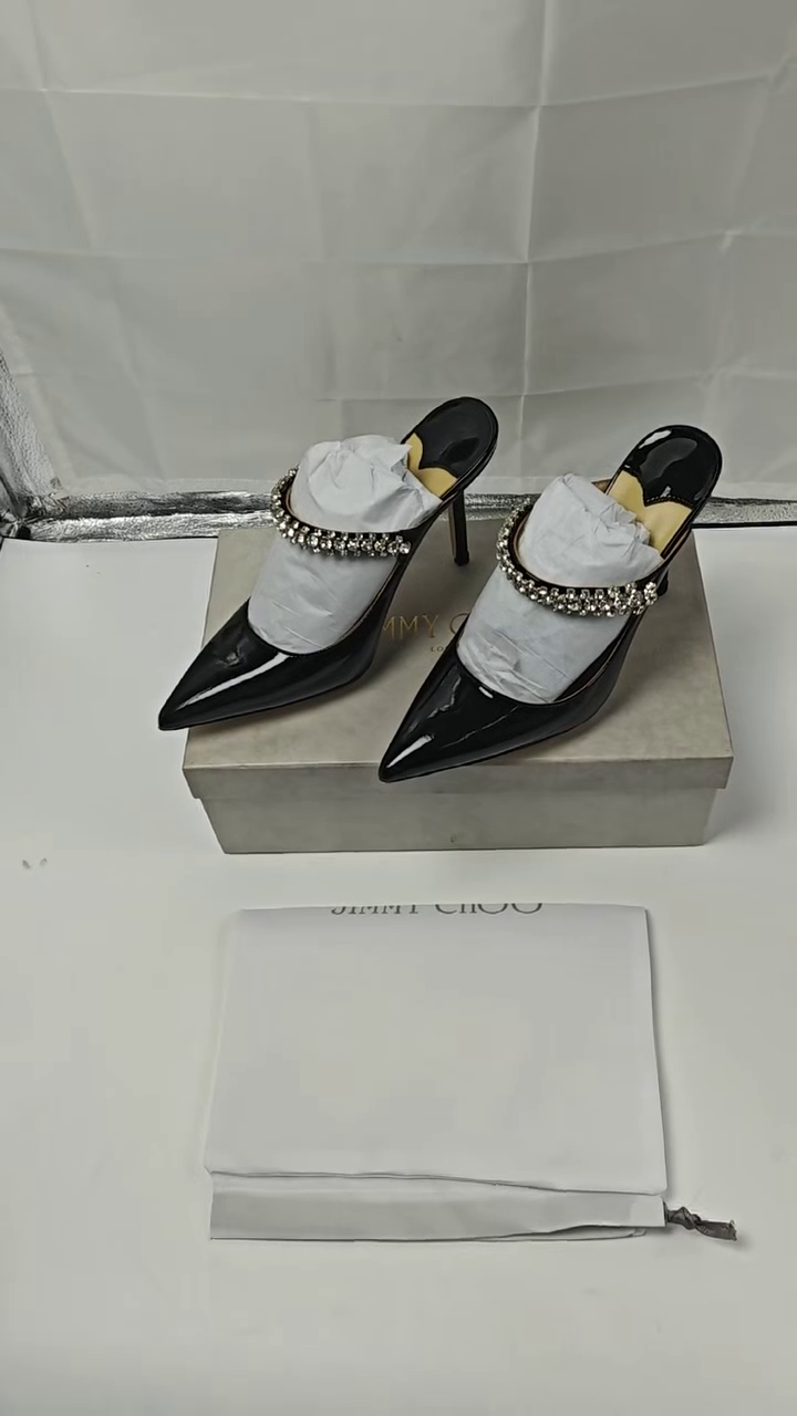 Jimmy Choo - Bing Pointed Toe Slip-On Slippers (6.5cm) for Women (Black)