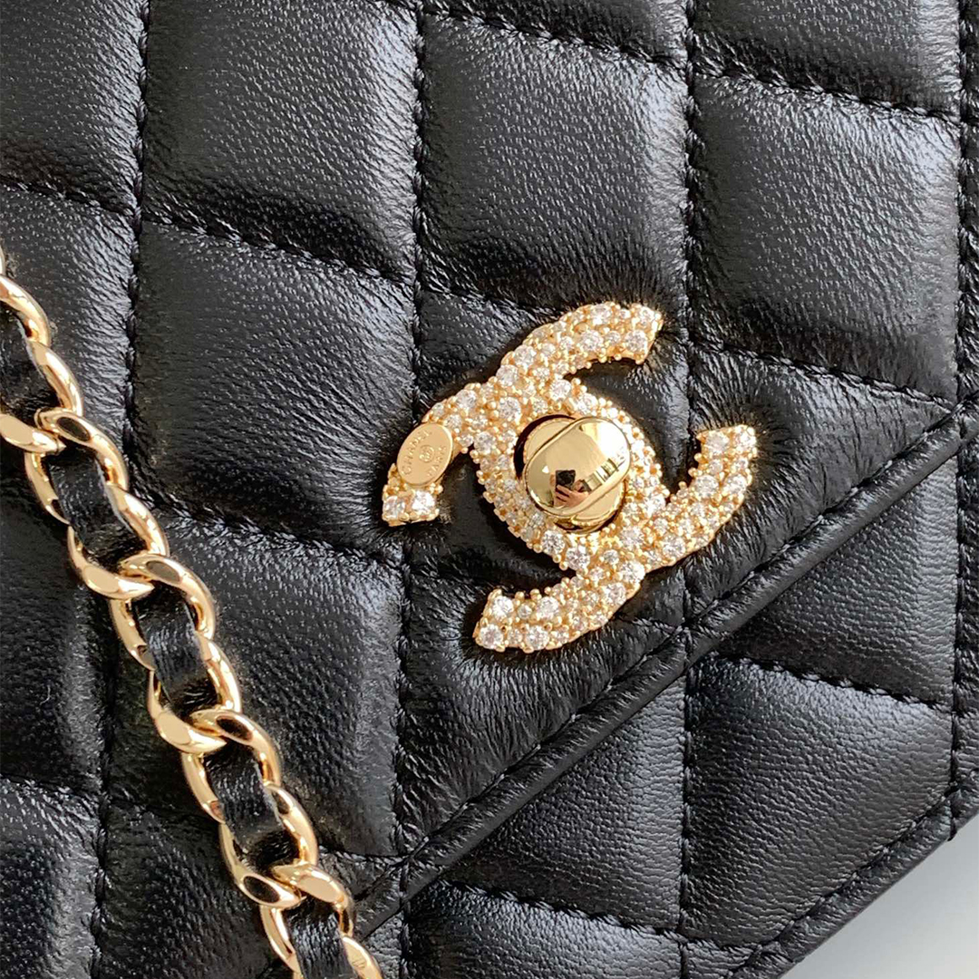 Chanel-Sheepskin Pouch