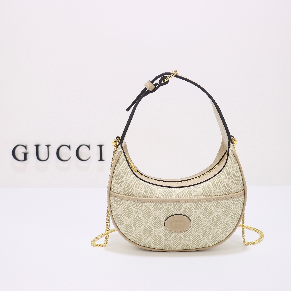 Gucci-Half moon shaped mini bag