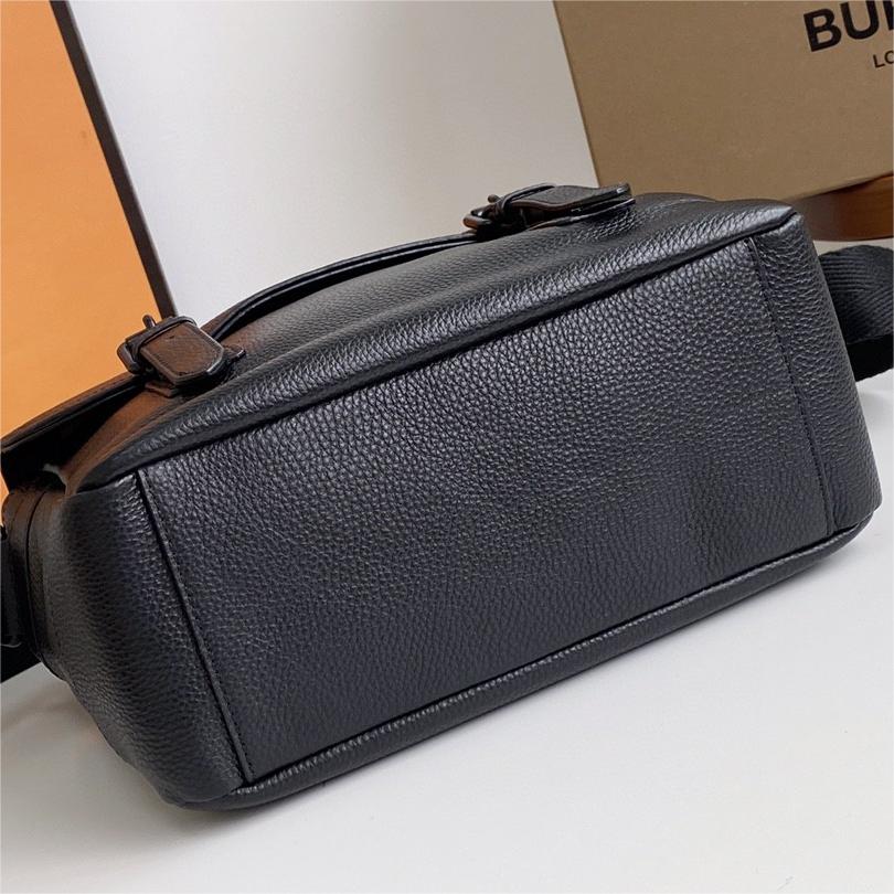 Burberry-Thick leather material mailman bag
