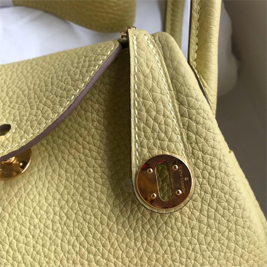 Hermes-Mini Lindy 19cm Hand sewn Imported Taurillon Clemence Leather Chicken Golden Buckle