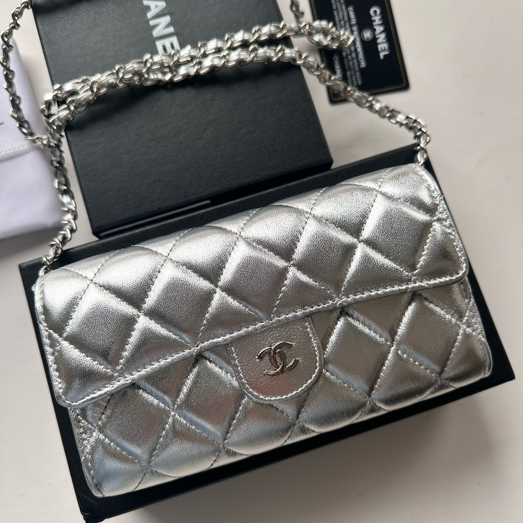 CHANEL-Lattice Caviar Cowhide Bag