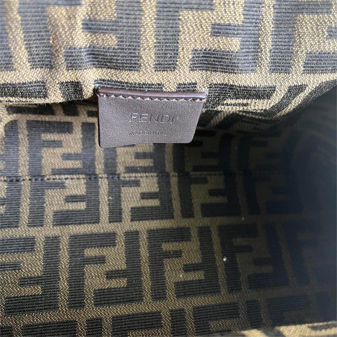 FENDI-Black patent leather handbag