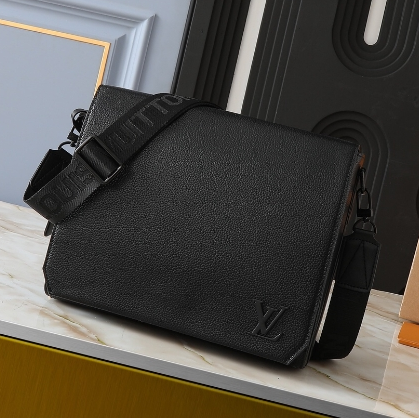 LV-Delicate Cowhide Mailman Bag