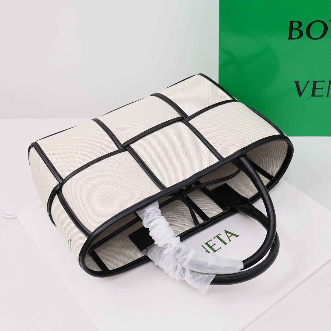 BV-Arco tote canvas bag