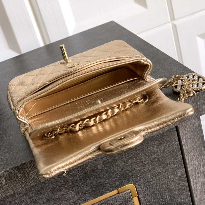 Chanel-25A mini love pearl CF handbag