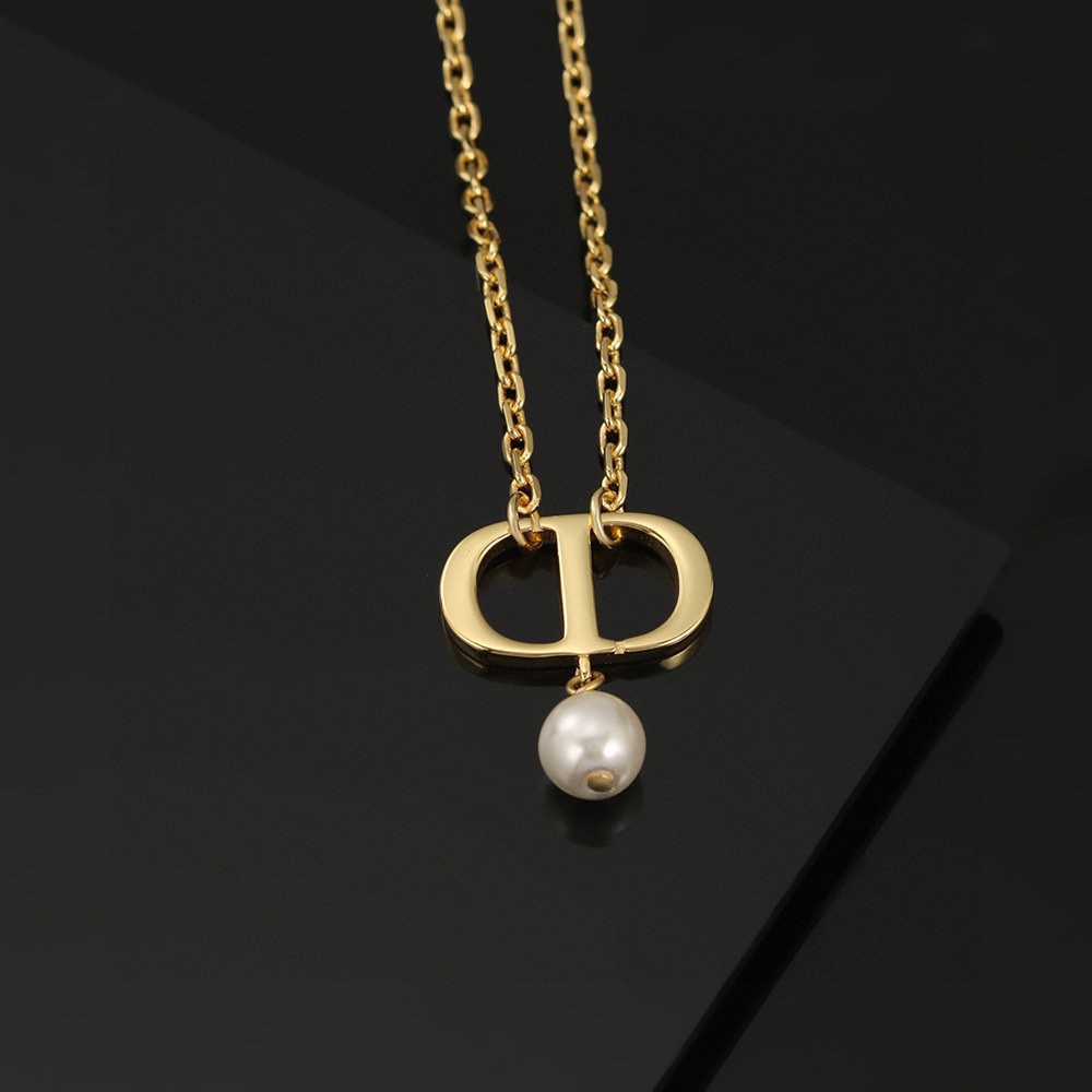 Dior-Pearl pendant CD necklace