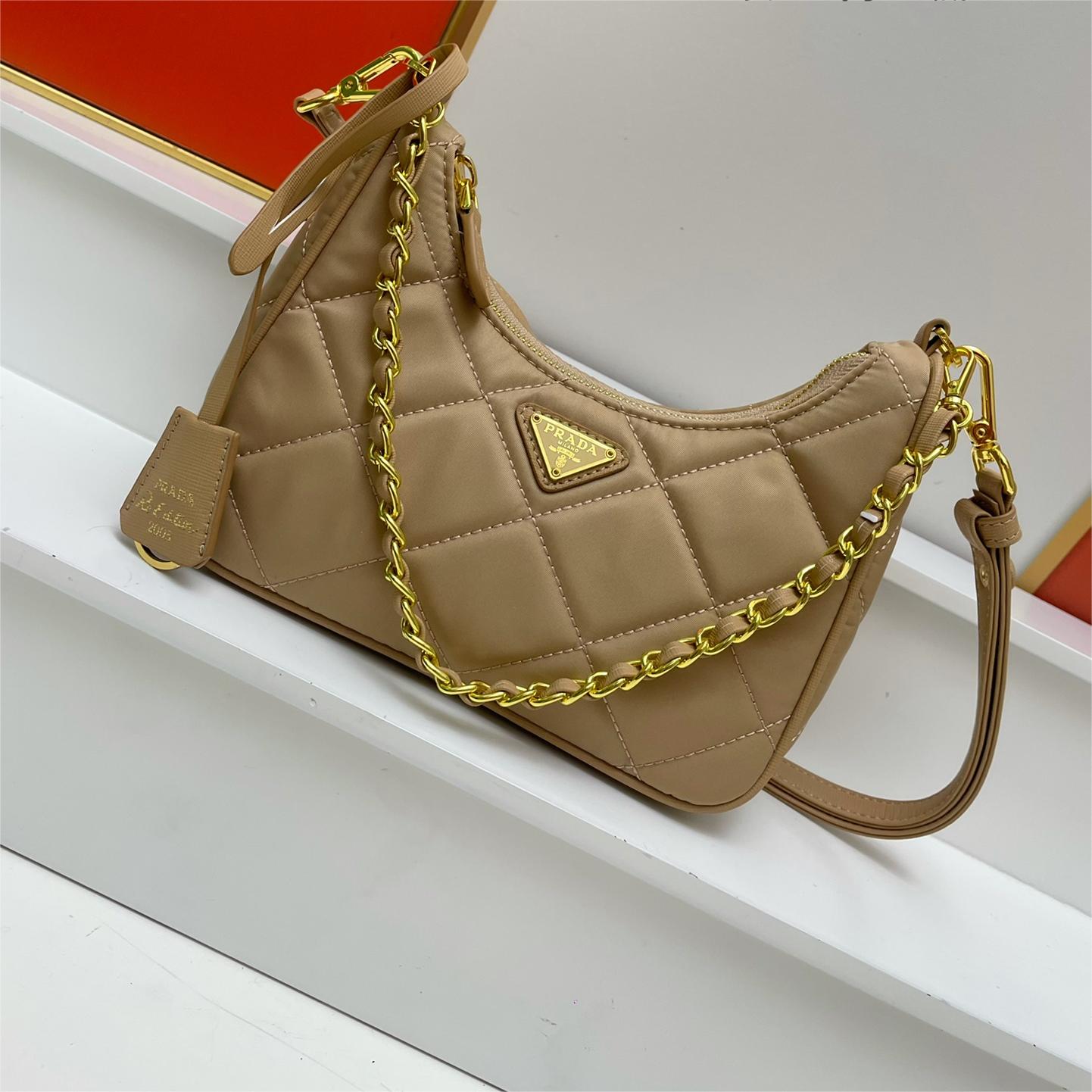 Prada-Handheld Nylon Hobo Underarm Bag