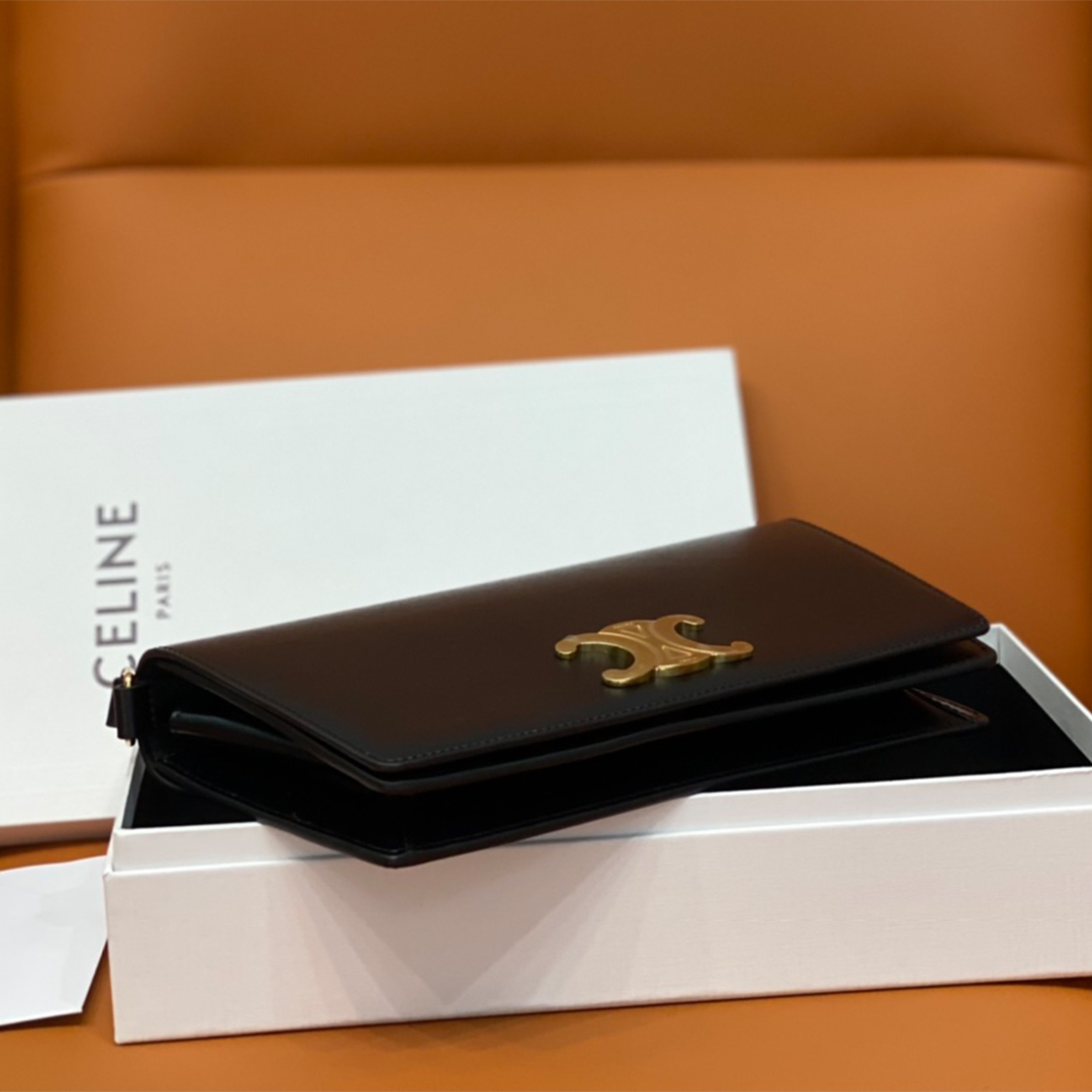 CELINE-trapeze triomphe