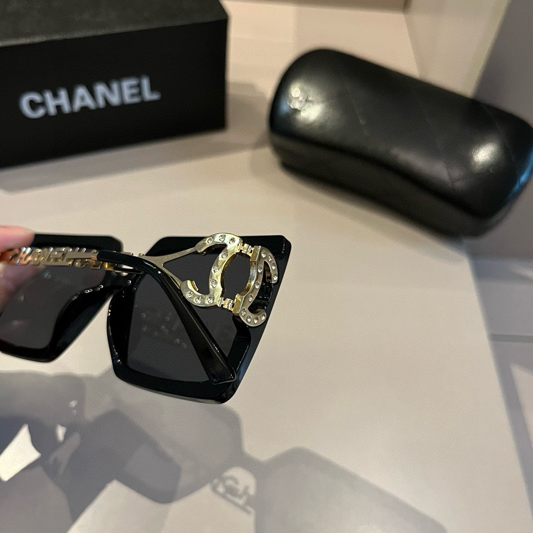 Chanel-New large frame Sunglasses