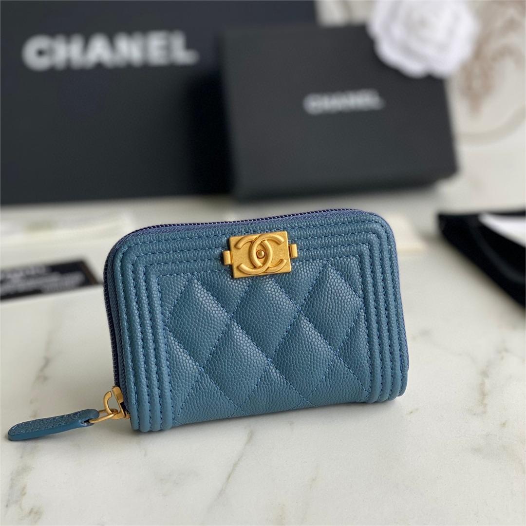Chanel-Lingge patterned coin purse