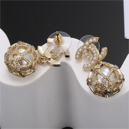 CHANEL-Unique Personality Style Pearl Woven Mesh Ball Earrings