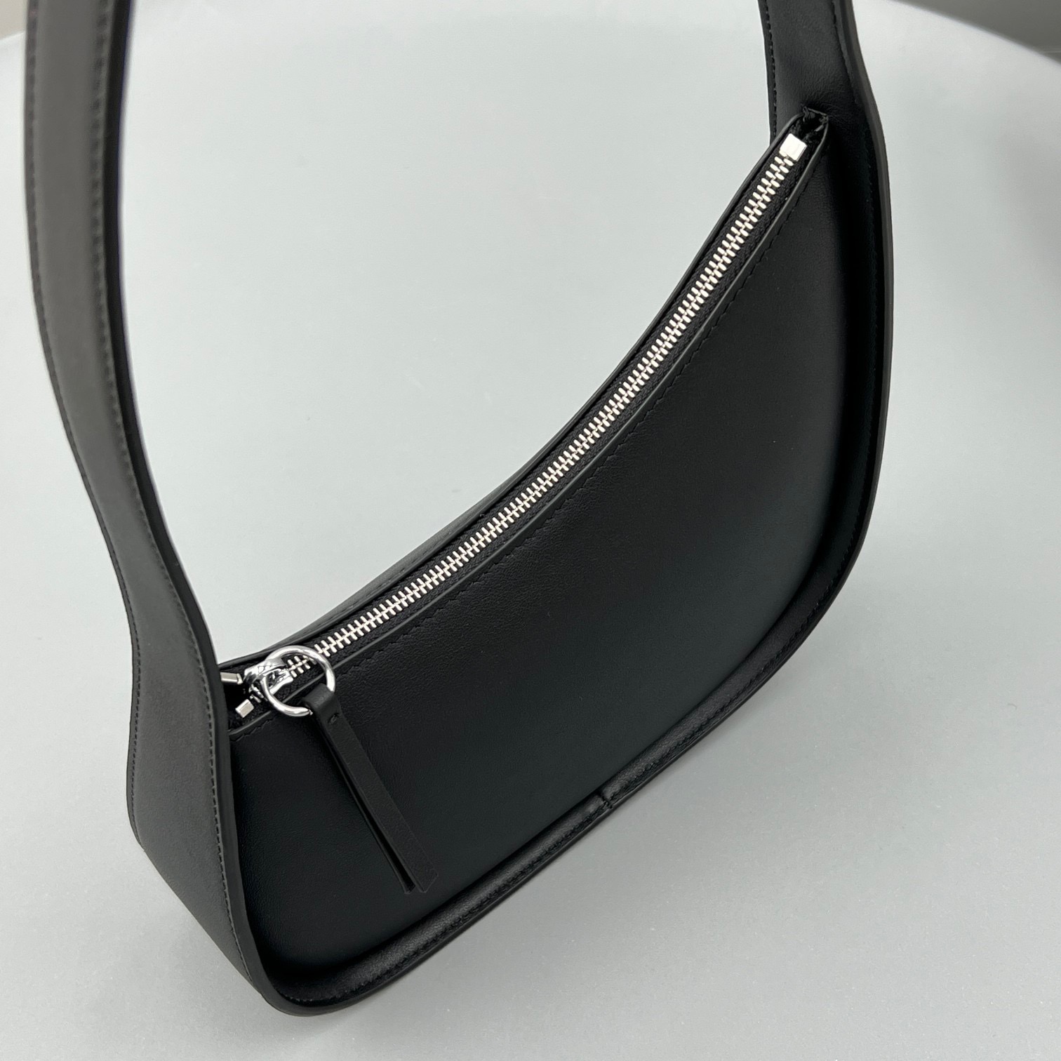 THE ROW-Half moon armpit bag