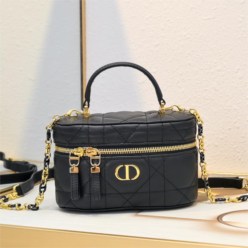 Dior 30 Montaigne Mini Vanity Handbag