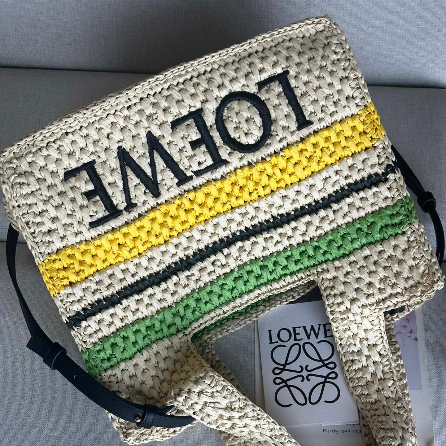 LOEWE-font tote