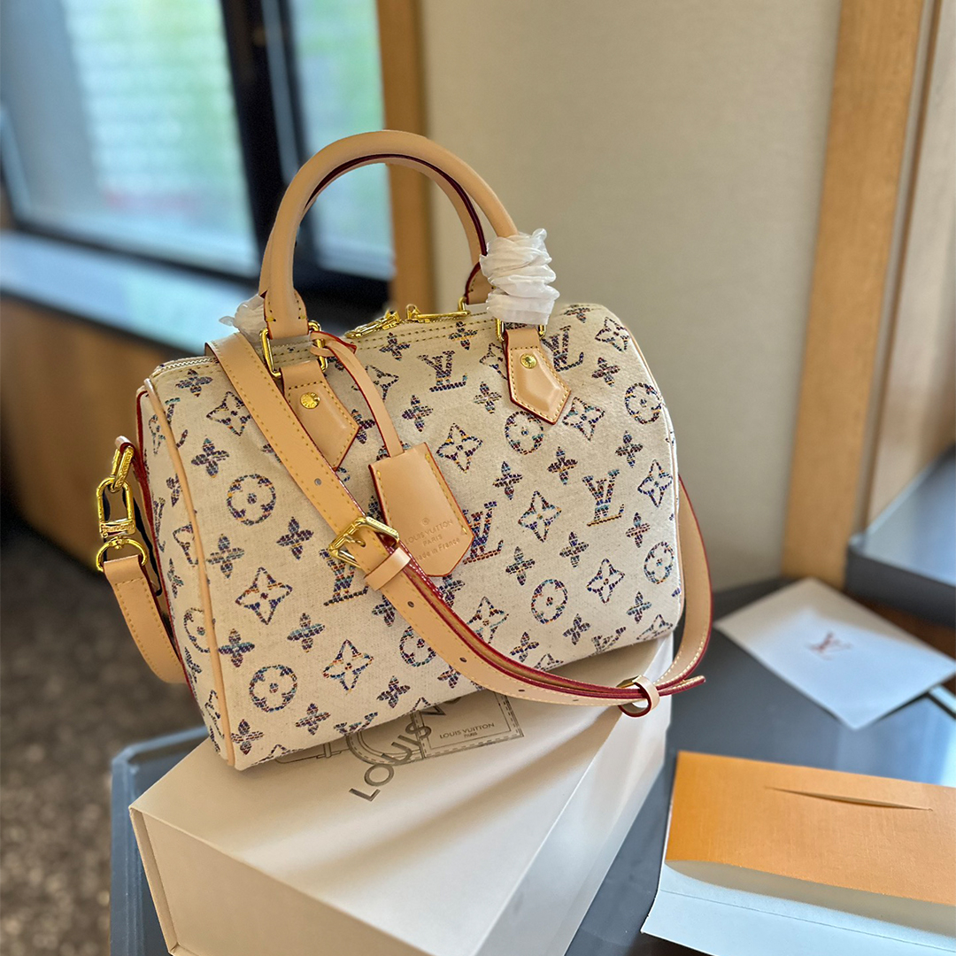 LV-monogram