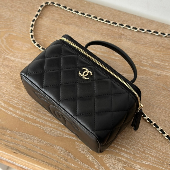 Chanel-Metal Handheld Box Bag