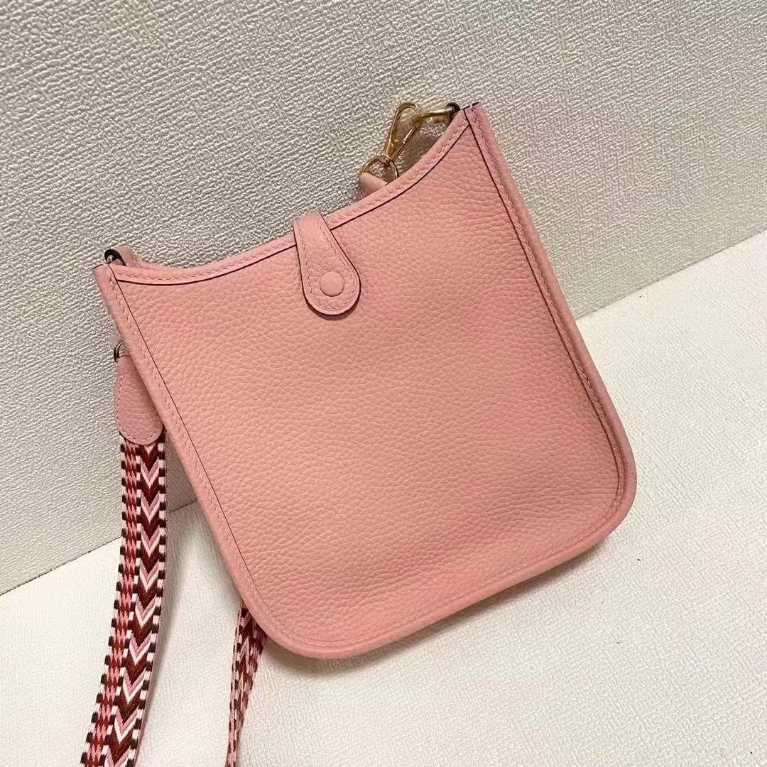 Hermes-Evelyne 17cm Evelyne TC leather 3q powder gold and silver buckle in stock