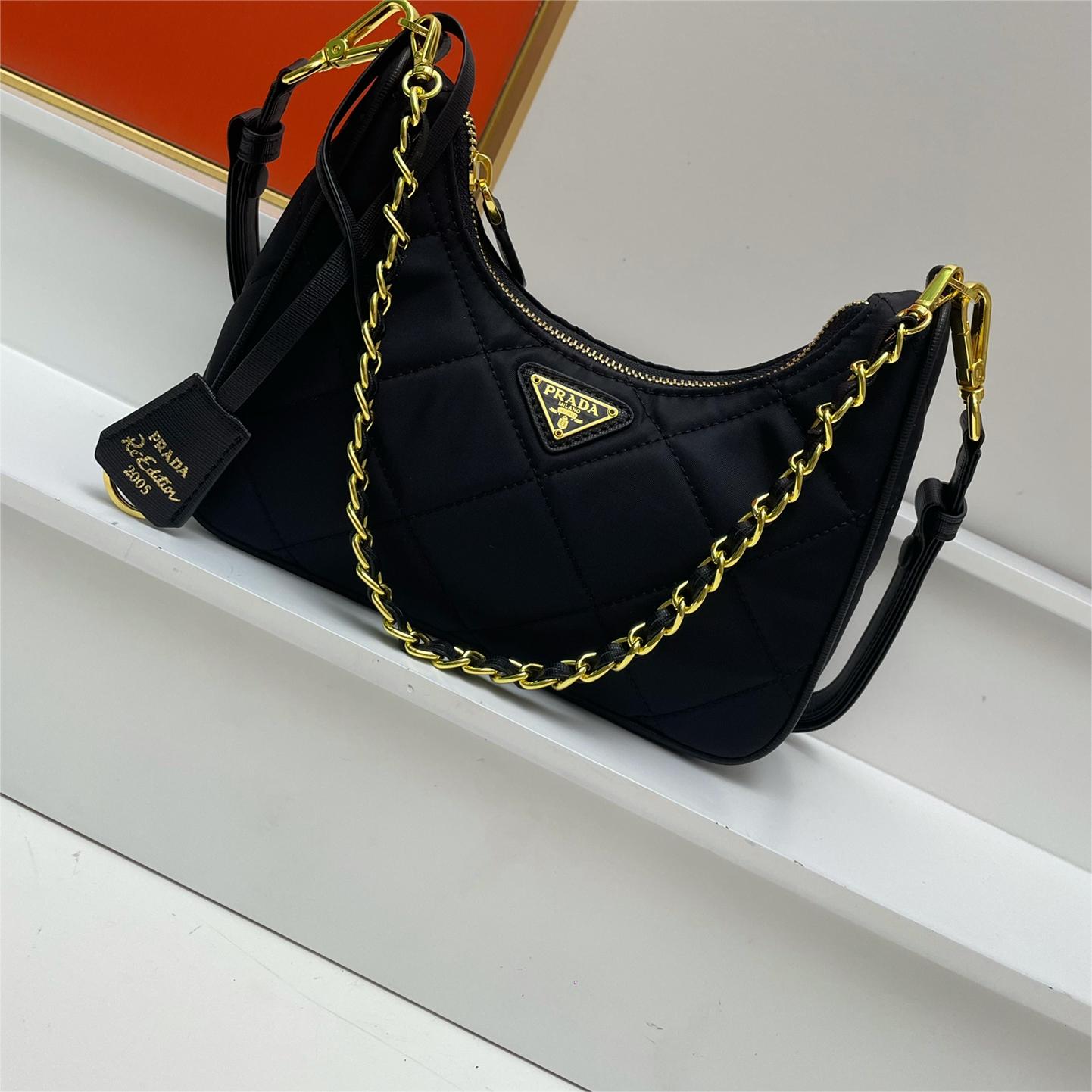 Prada-Handheld Nylon Hobo Underarm Bag