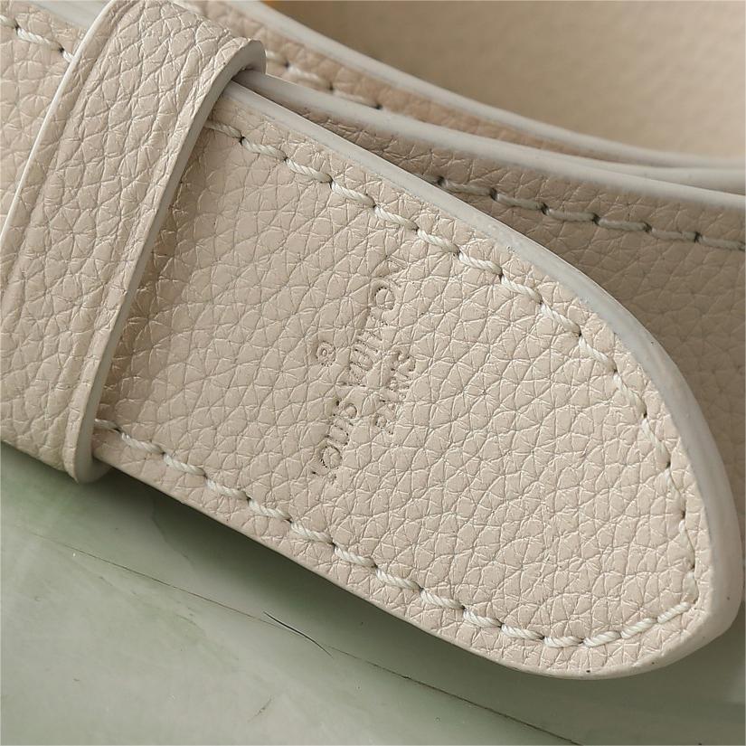 LV-New season's soft twist handbag