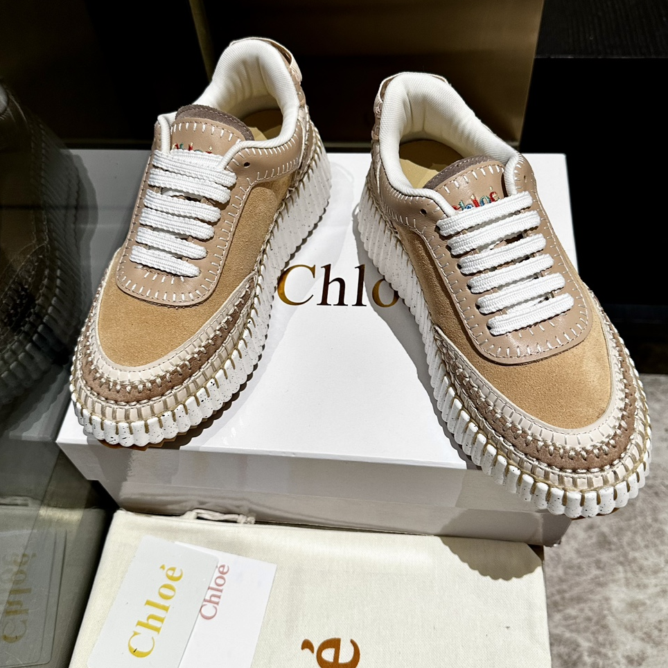 Chloe - Nama Leather Round Toe Lifestyle Shoes