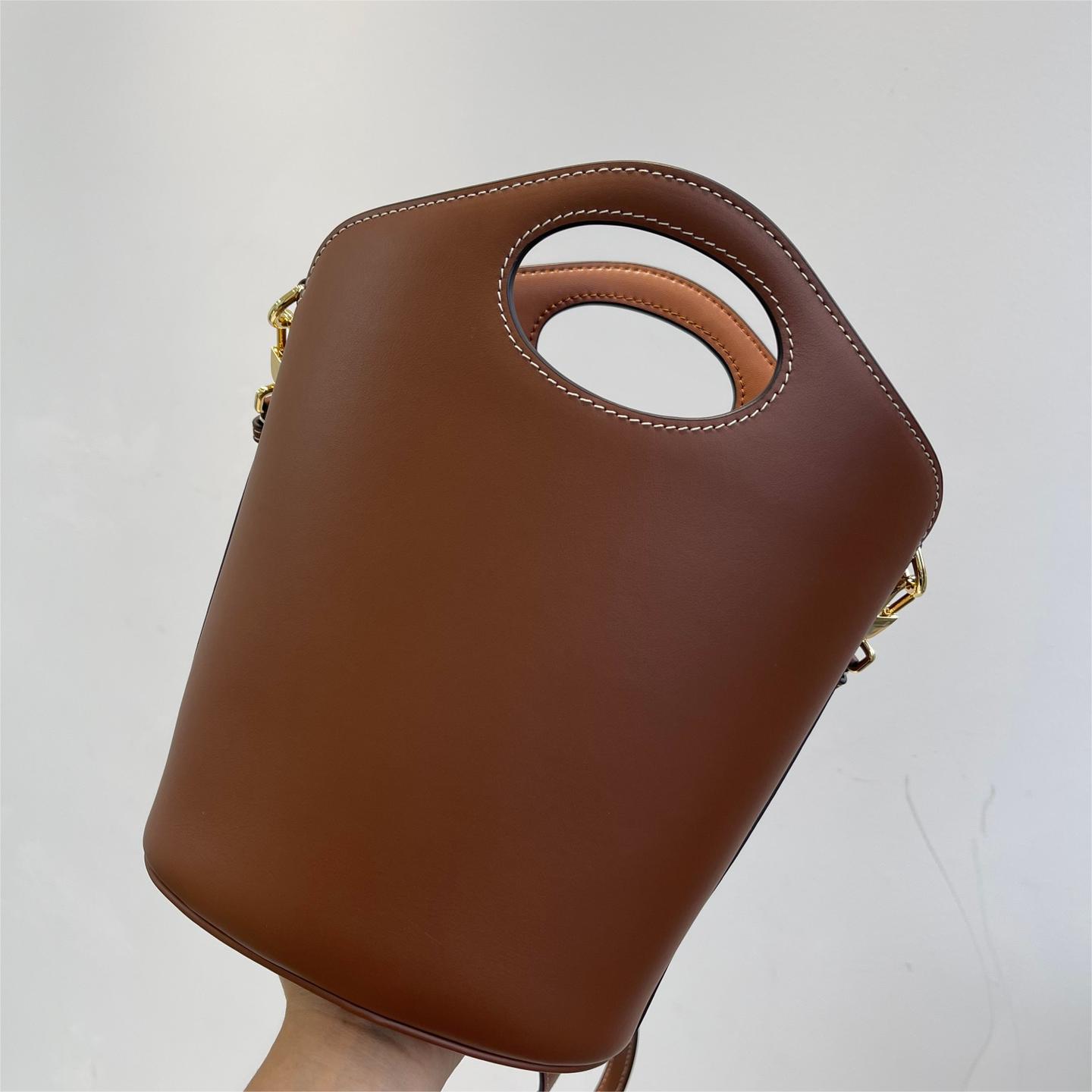 Burberry-Full leather pocket hand-held bucket bag