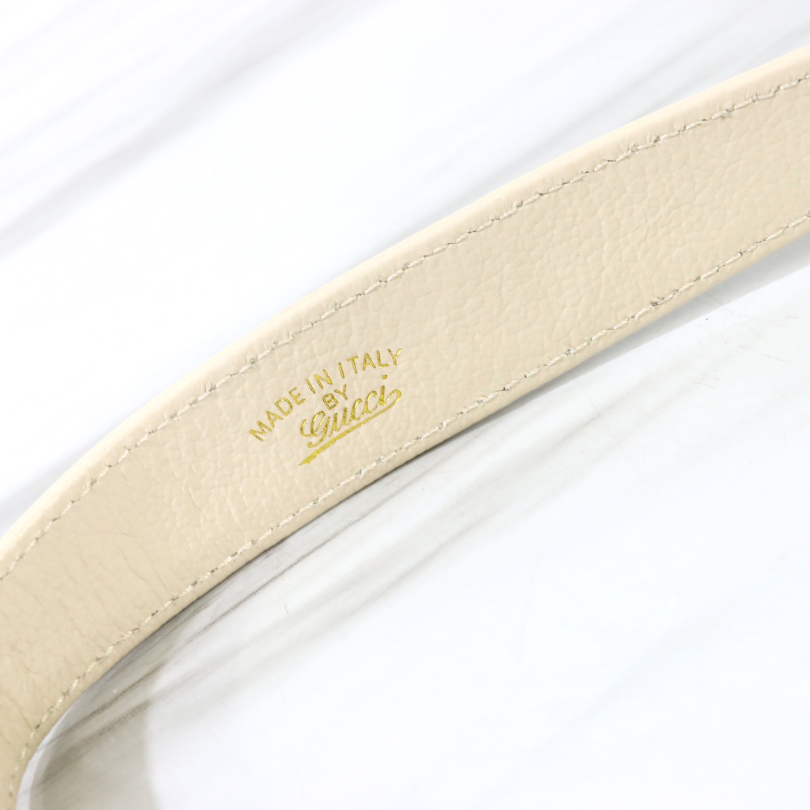 GUCCI-Aphrodite series small crescent shaped shoulder bag