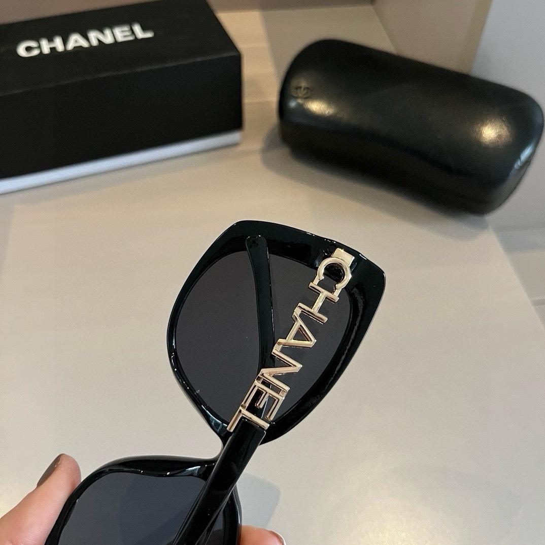 Chanel-Sunshade Polarized Sunglasses