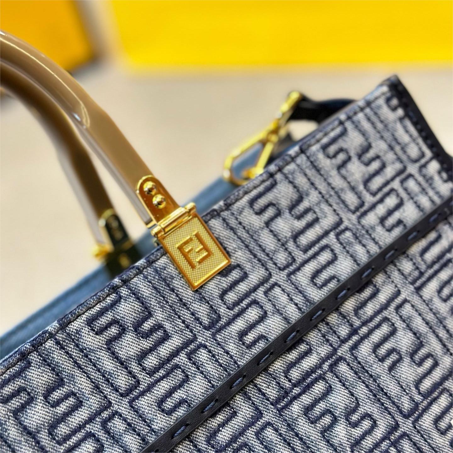 FENDI-Size shine tote