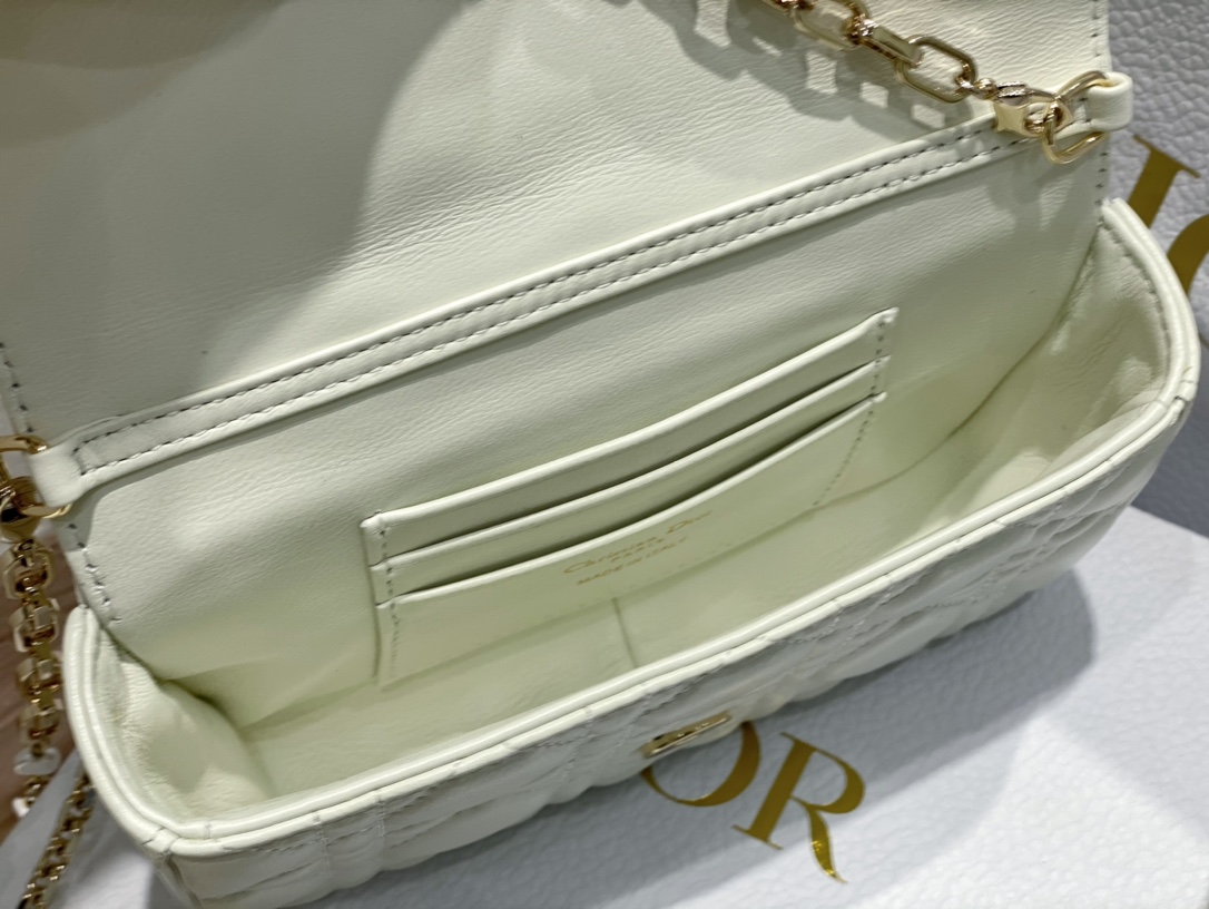 Dior-Lady Dior Pearl Phone Bag