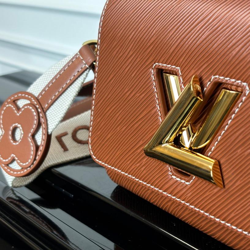 LV-twist traveler small handbag
