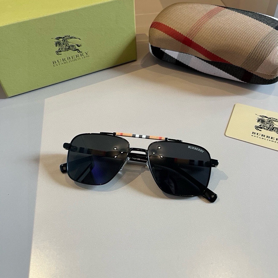 Burberry-New one-piece driving mirror sunglasses