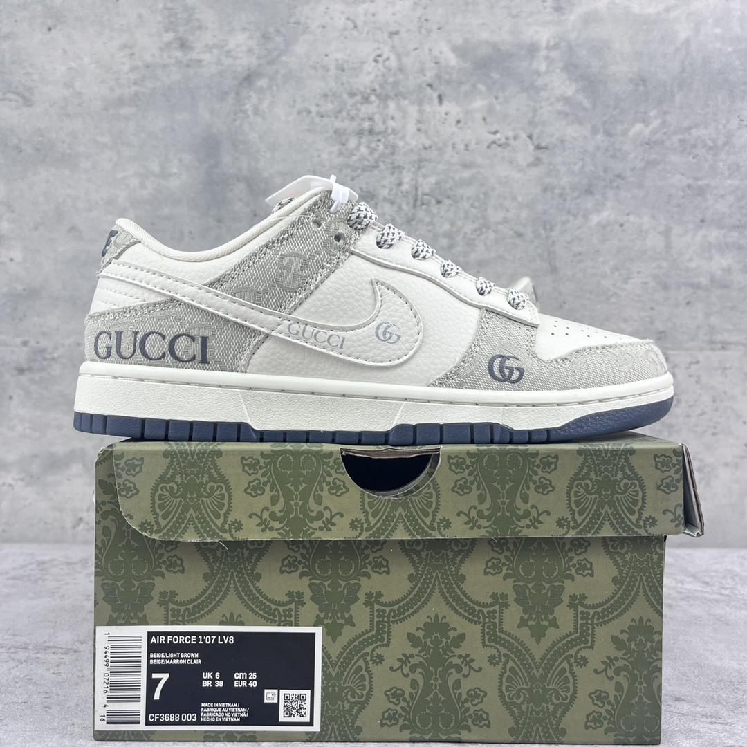 GUCCI-nk sb dunk low supreme