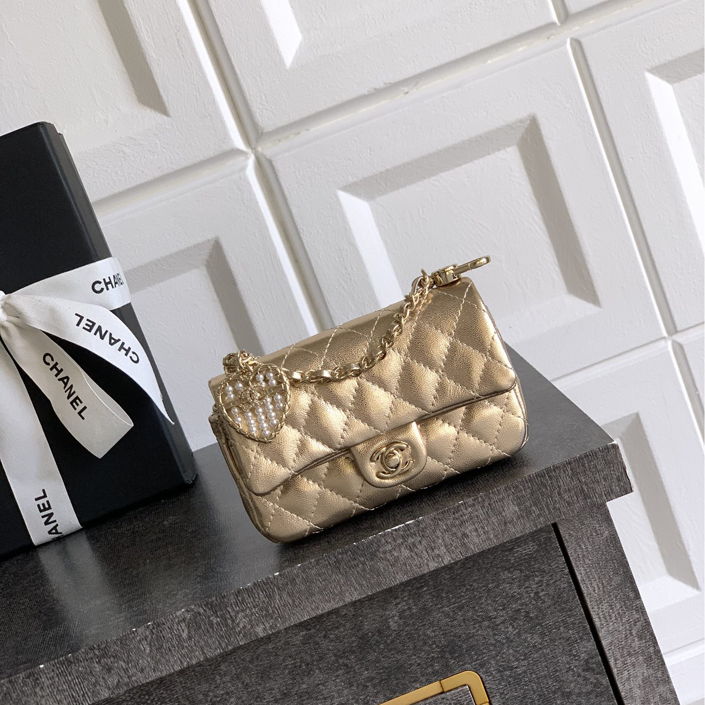 Chanel-25A mini love pearl CF handbag