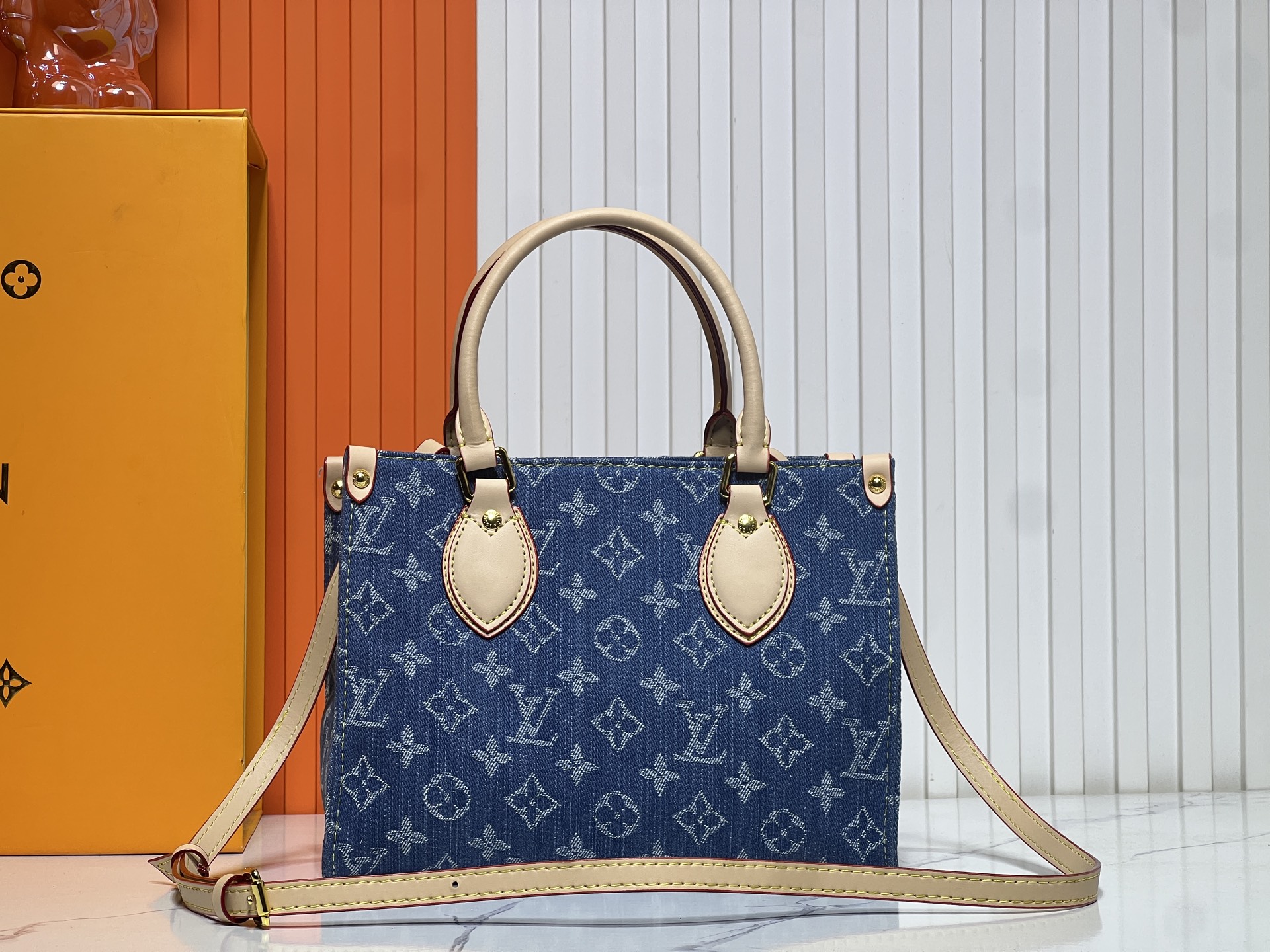 LOUIS VUITTON - LV ONTHEGO PM Blue denim Shoulder Crossbody Handbag blue