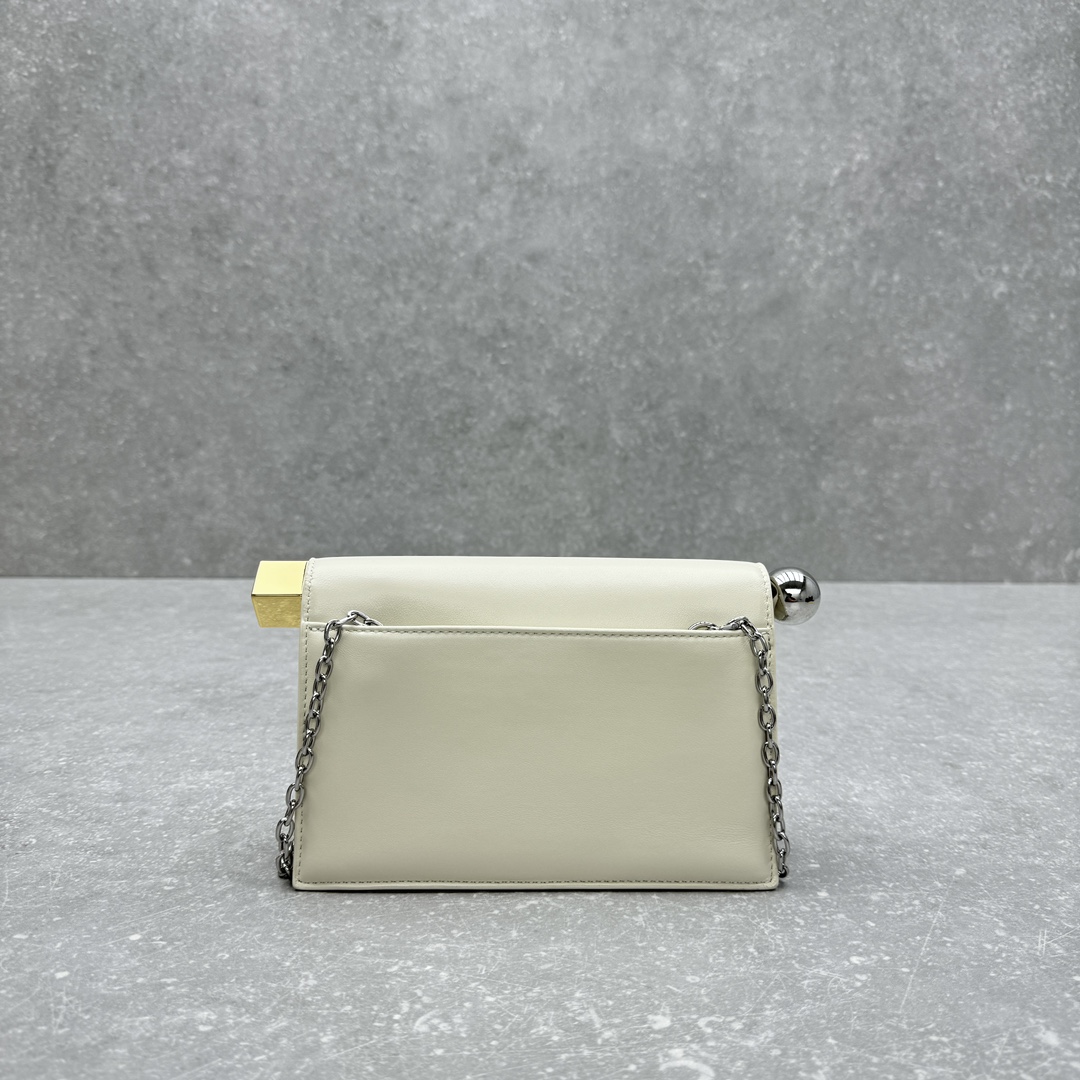 Jacquemus-Sheepskin white Chain handbag
