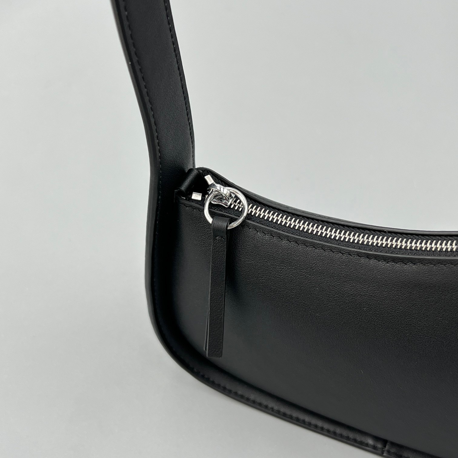 THE ROW-Half moon armpit bag