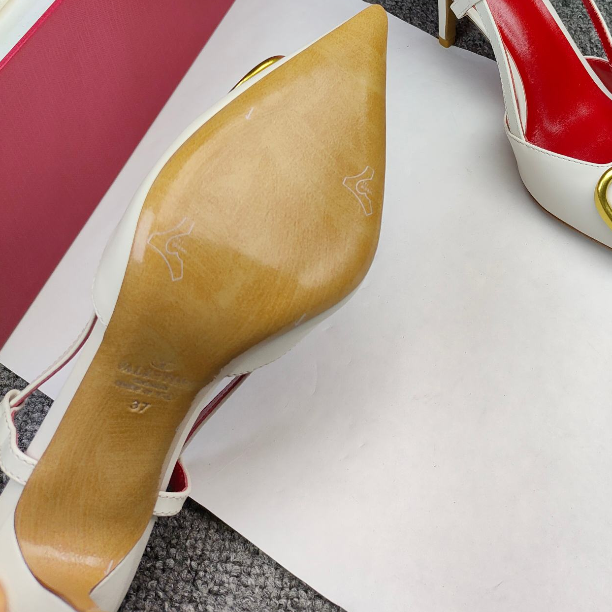 Valentino- White Pointed Buckle High Heels