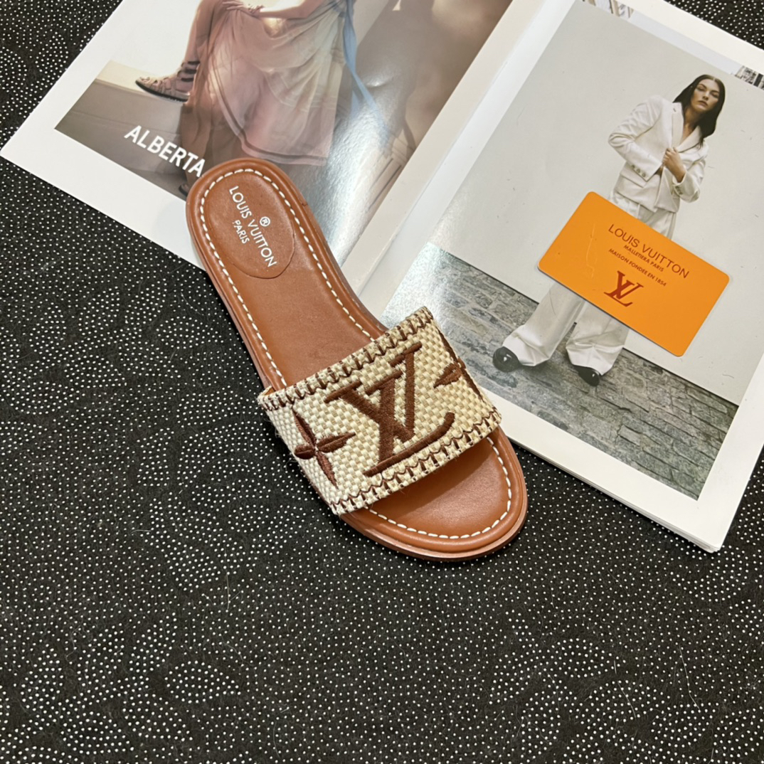 LV-Classic embroidery flat bottomed mop in early spring