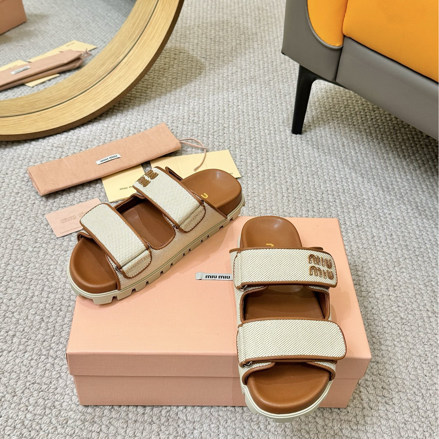 MiuMiu-2025 Spring and Summer New Coin Sandals