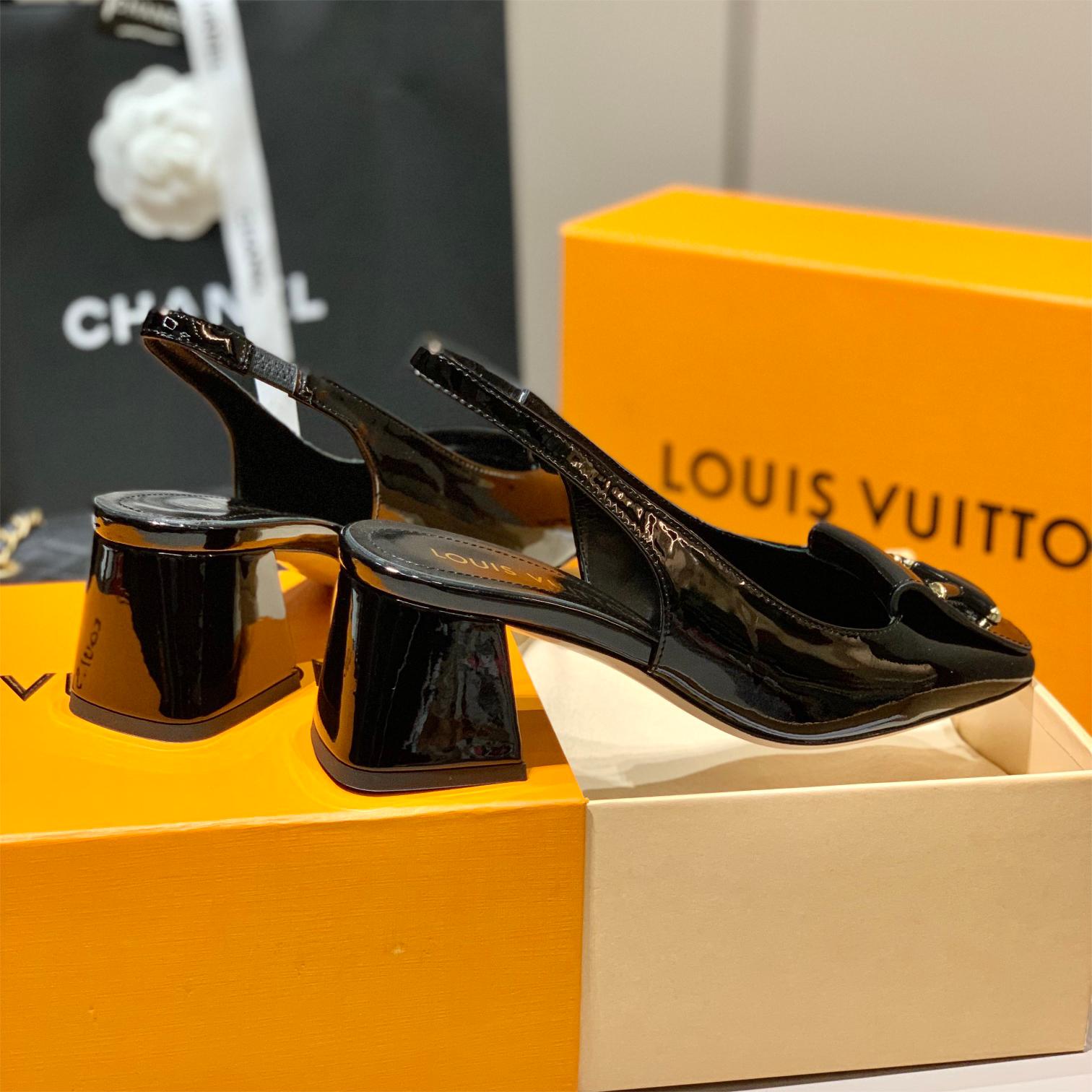 LV-Thick letters followed by