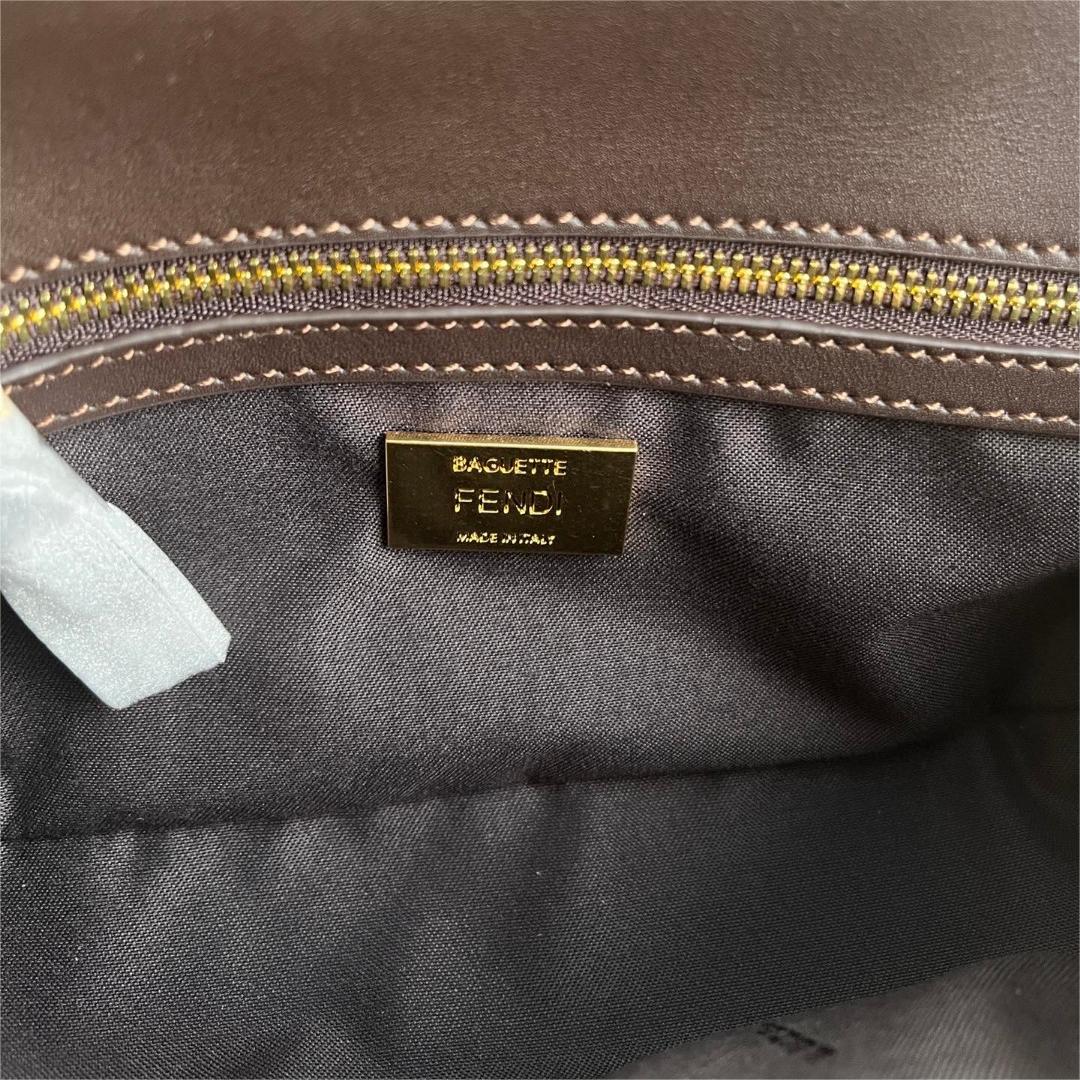 FENDI-Iconic Baguette Medium Chain Handbag, Jacquard Fabric Material