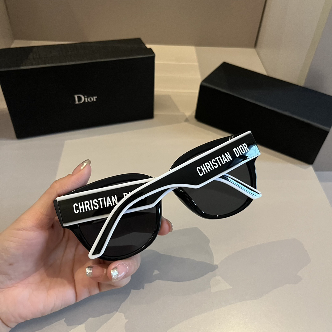 Dior-Round Frame Versatile Sunglasses
