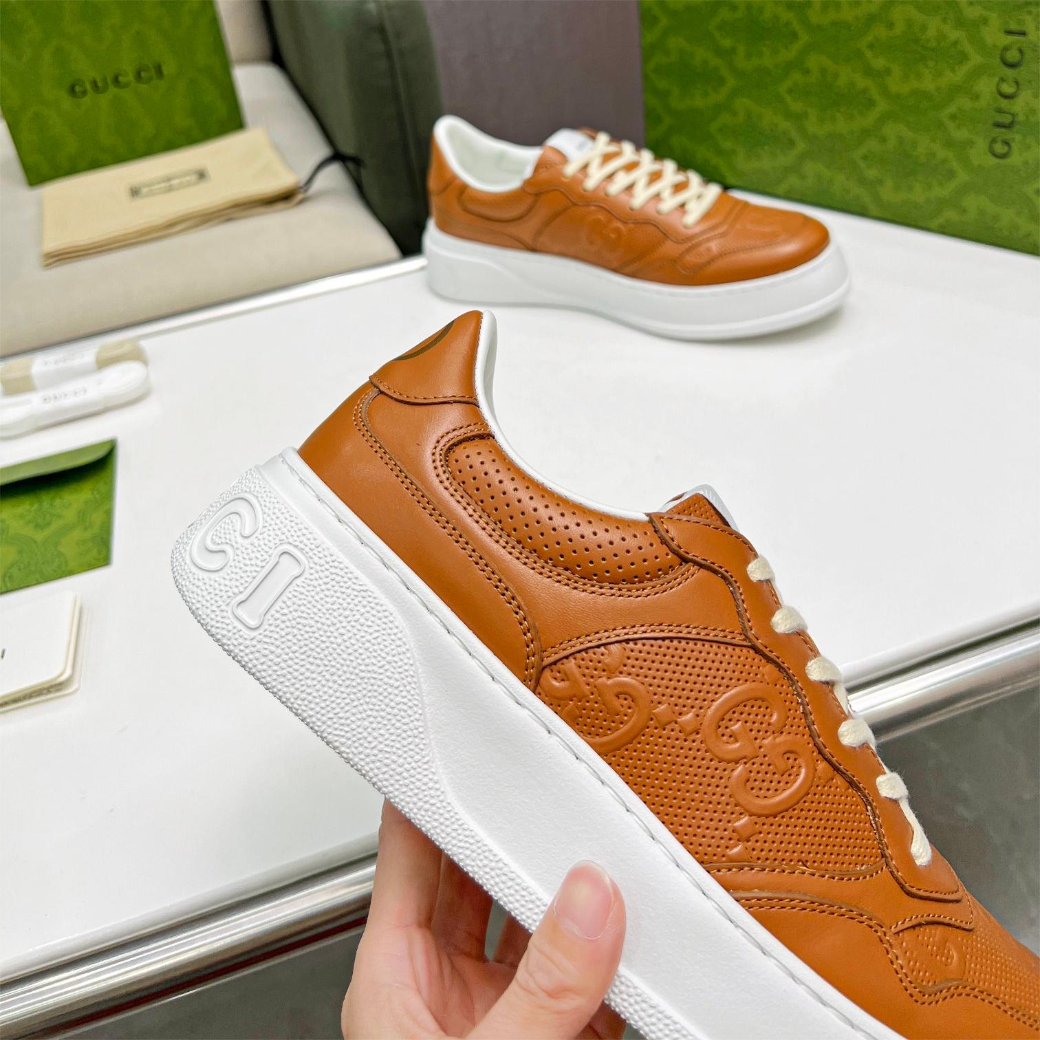 GUCCI-Thick soled white shoes