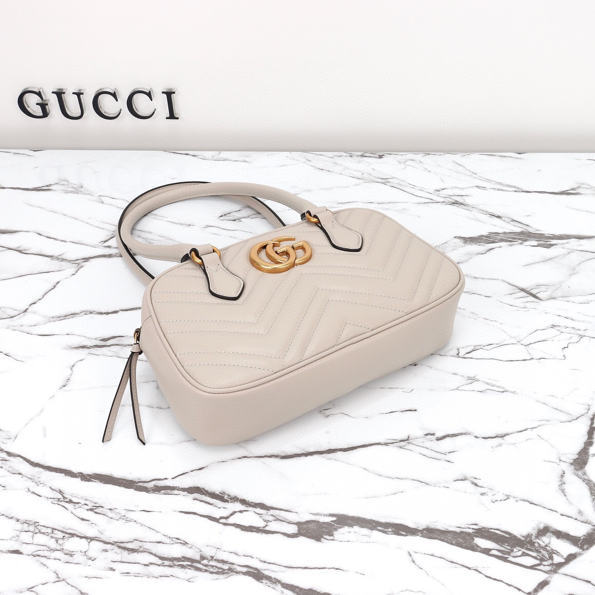 GUCCI-GG Marmont Small Handbag