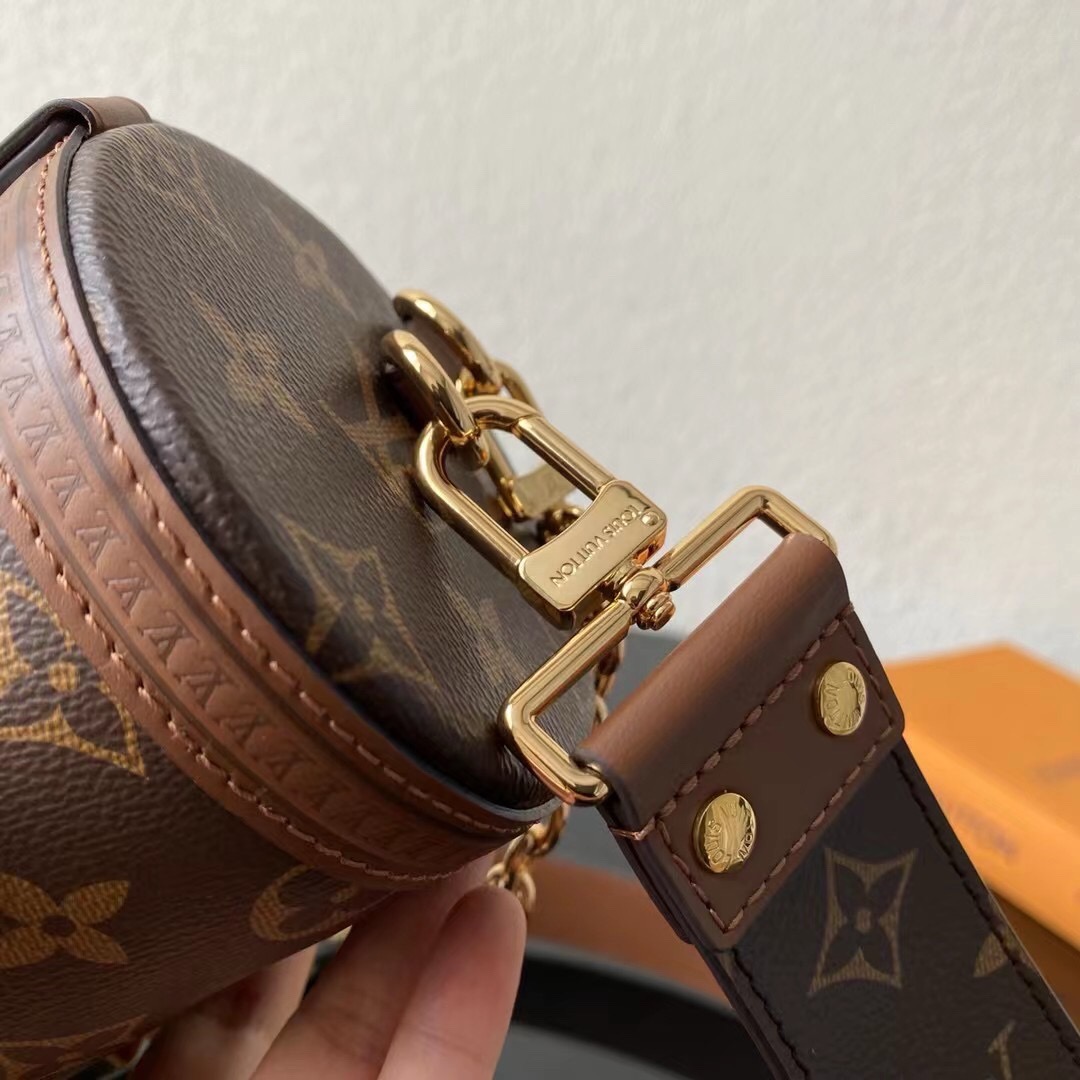 LV-papillon trunk