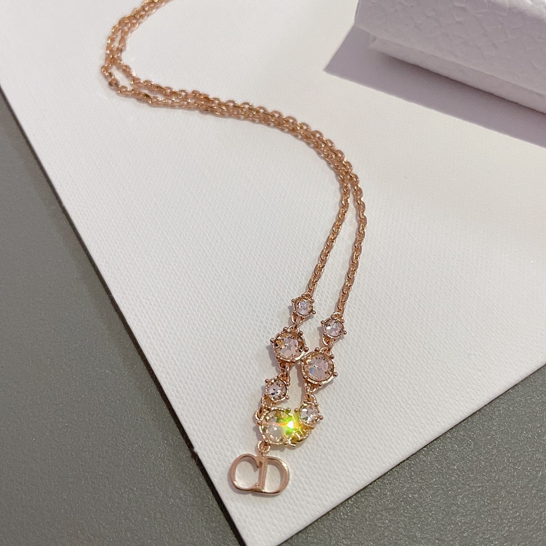 Chanel-Star Diamond Necklace Rose Gold