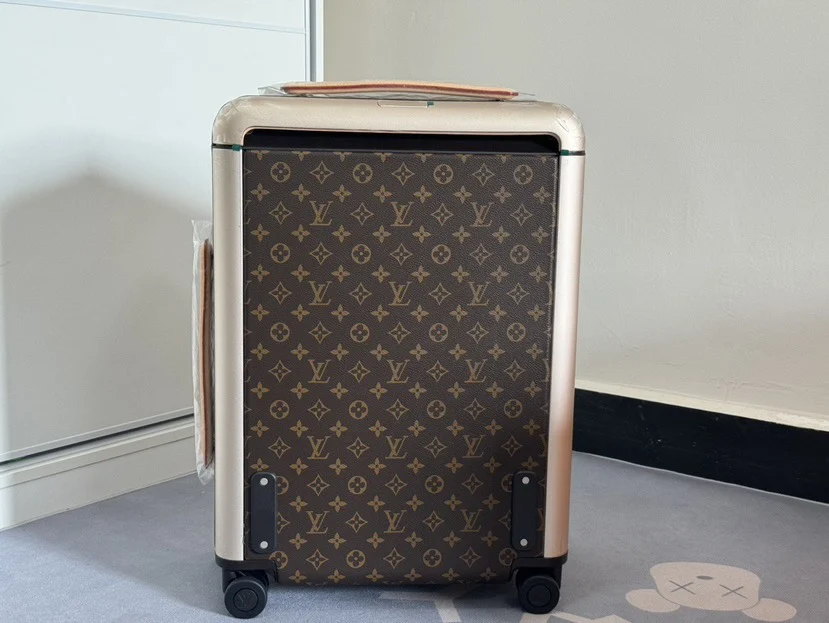 LV x HORIZON Four-Wheel Trolley Case